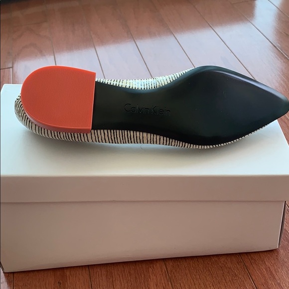 Calvin Klein (White label) Leather pumps - Picture 8 of 8